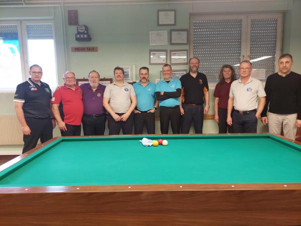 Francois E.- Bachmann A. - Muller Cl. - Forlen B. - Gramain D - Baumann D. - Mertz R. - Jourdan S. - Gauthier P. - Meyer A.